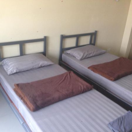Kim Casa Otel Nakhon Sawan Oda fotoğraf